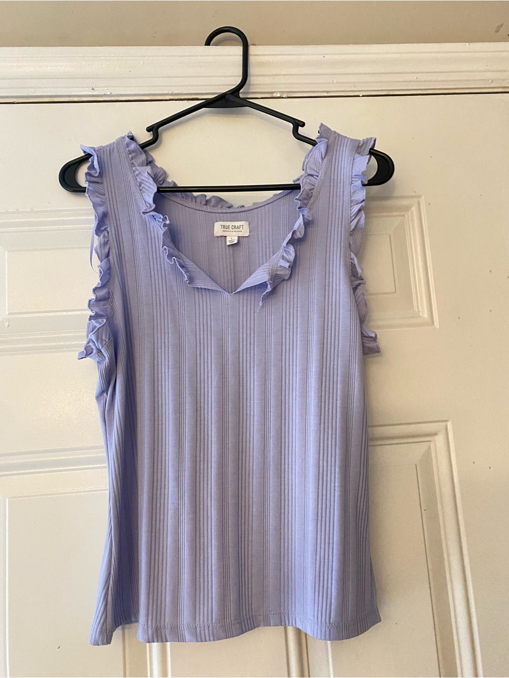 True Craft Lavender Ruffle-Edge Ribbed Sleeveless Top